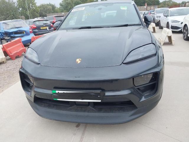 2024 PORSCHE MACAN 4
