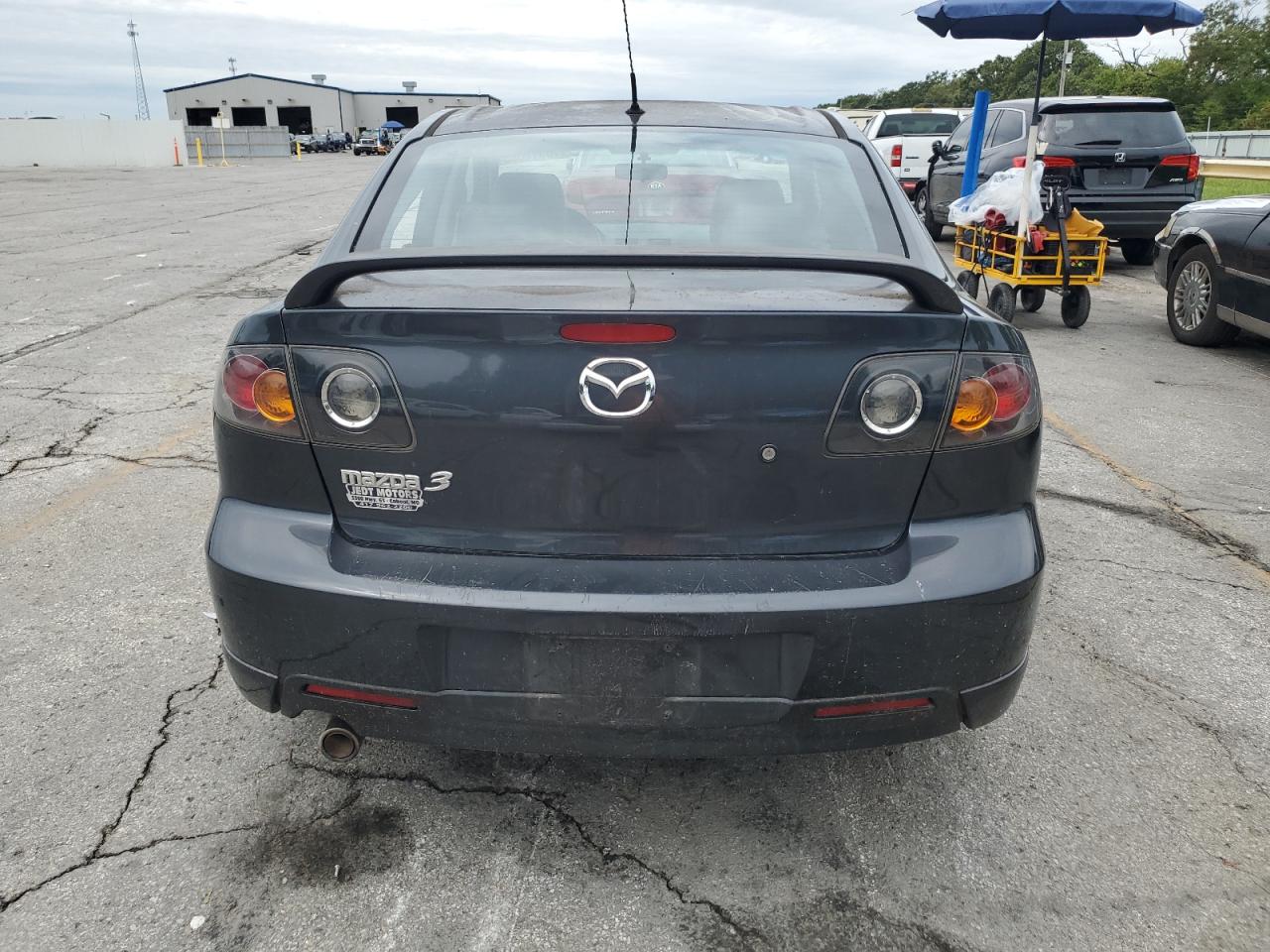 2005 Mazda 3 S VIN: JM1BK323551288921 Lot: 70312865