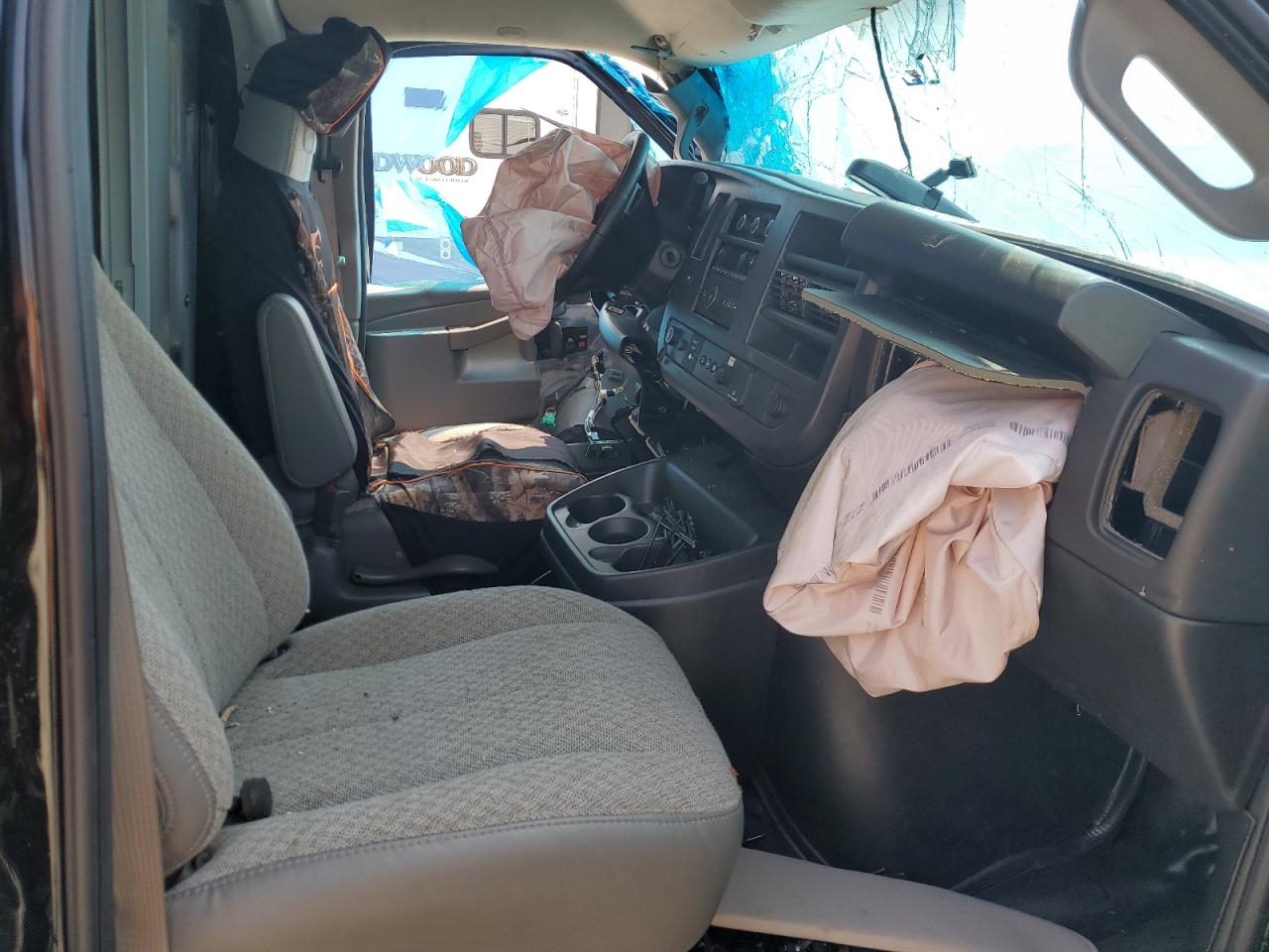 2024 Chev Express Commercial C VIN: 1HA0GRF78RN002594 Lot: 65724435