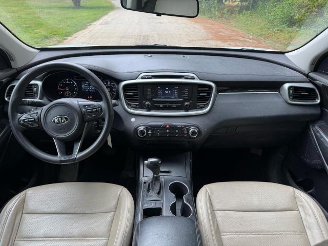 2016 KIA SORENTO LX  