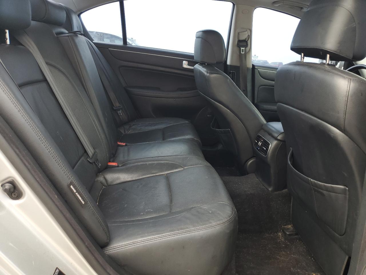 2013 Hyundai Genesis 3.8L VIN: KMHGC4DD4DU239703 Lot: 69825045