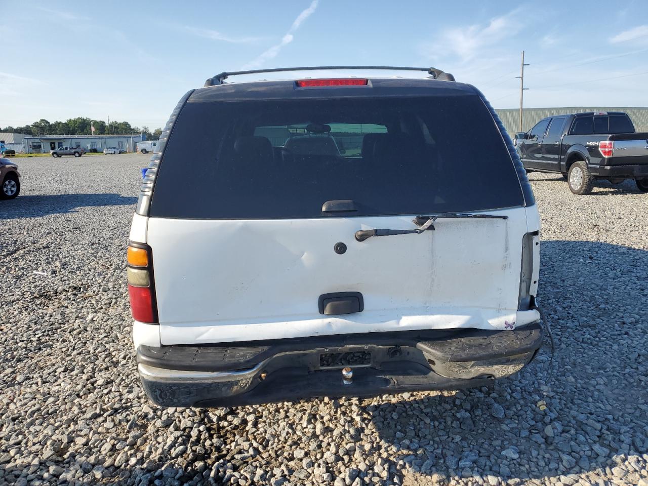 2005 Chevrolet Tahoe C1500 VIN: 1GNEC13V35R264642 Lot: 70275105