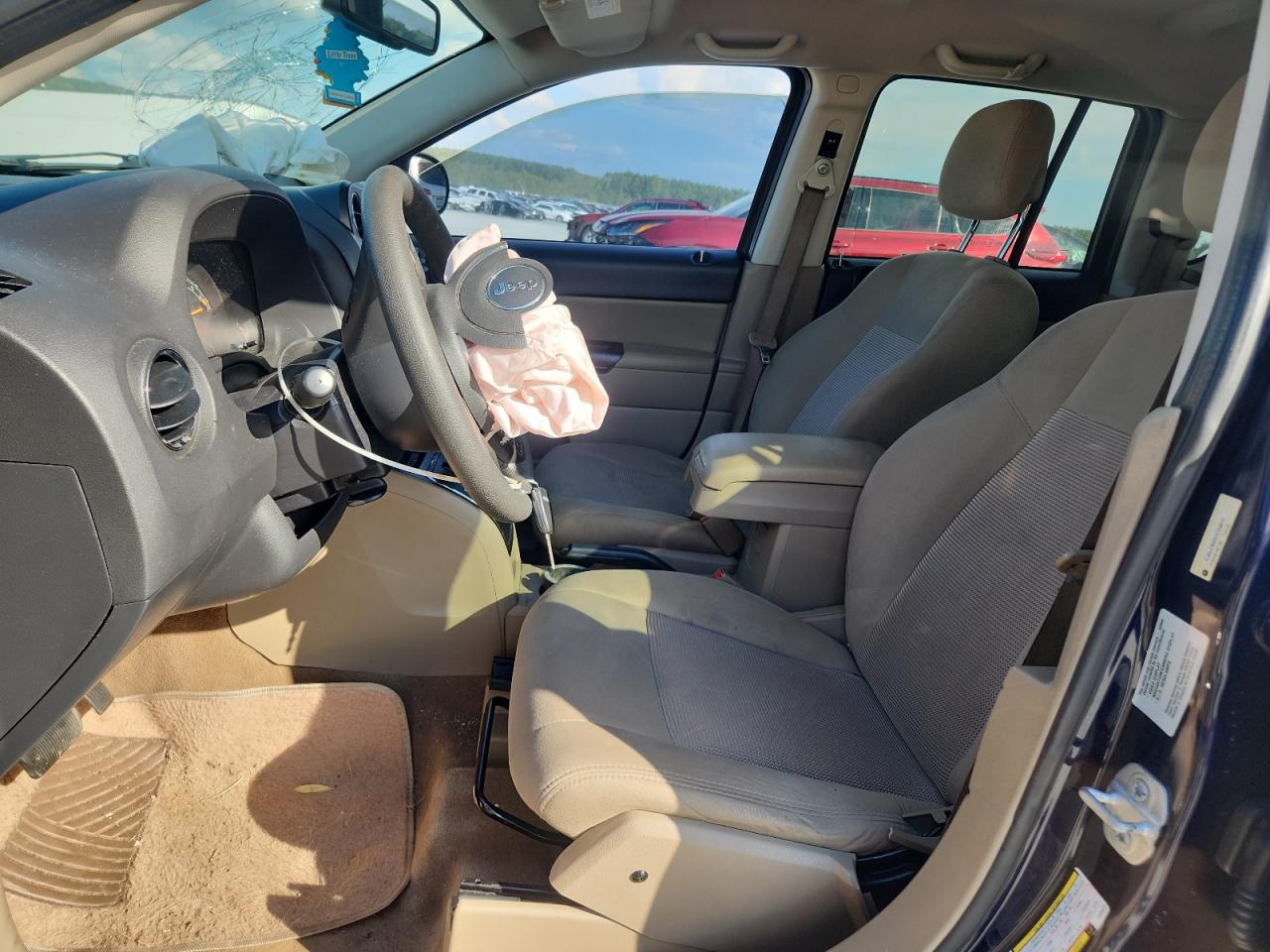 2015 Jeep Compass Sport VIN: 1C4NJCBB8FD334815 Lot: 70457455