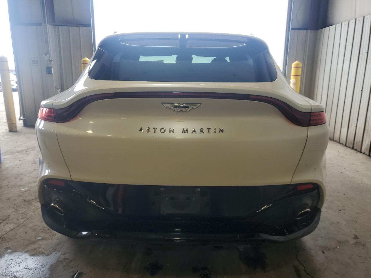 SCFVUJAW1MTV01147 2021 Aston Martin Dbx