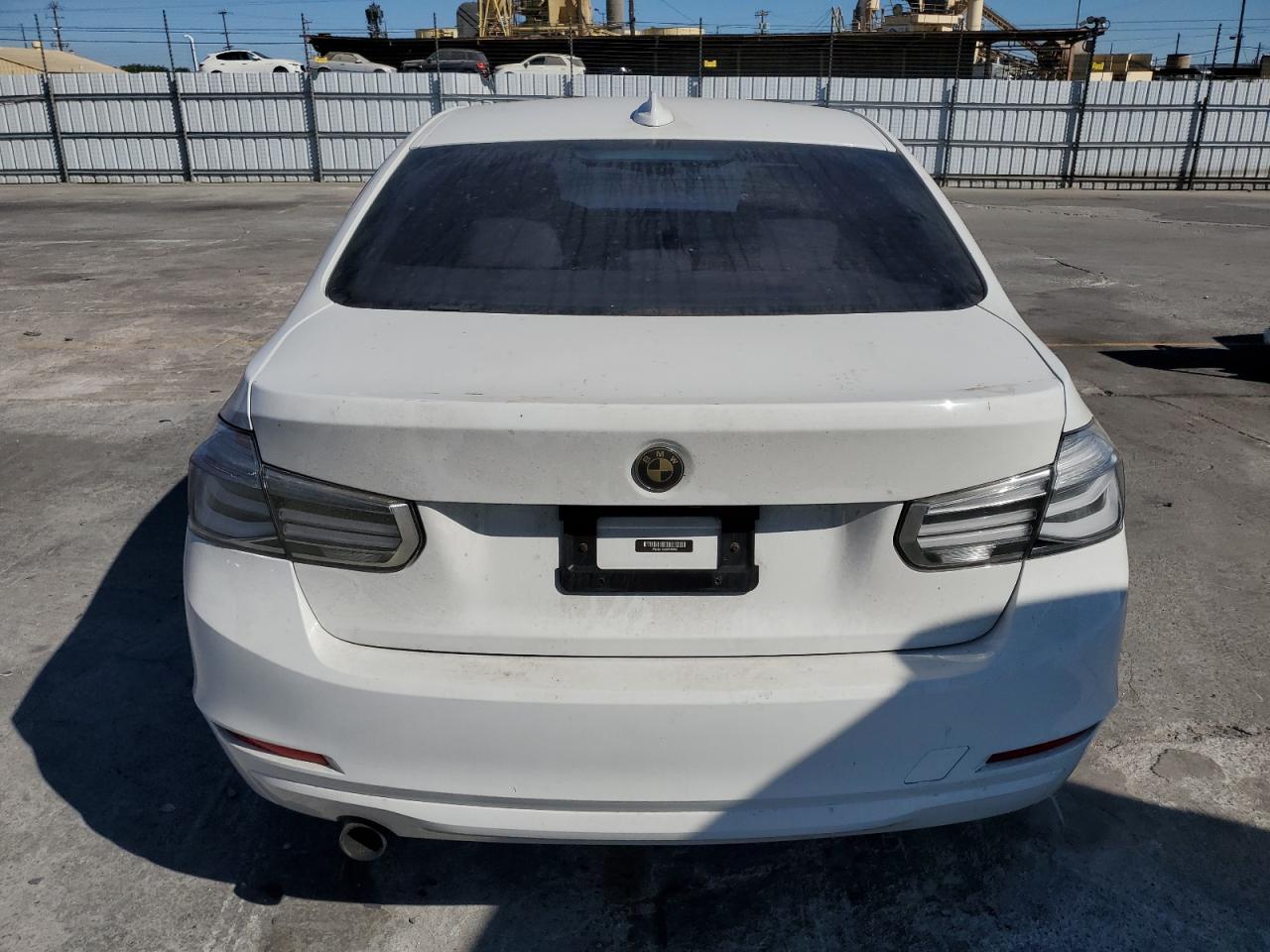 2014 BMW 320 I VIN: WBA3B1C50EP679302 Lot: 66226235