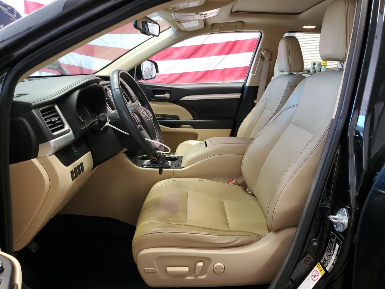 2016 Toyota Highlander Xle VIN: 5TDJKRFHXGS504868 Lot: 67352565