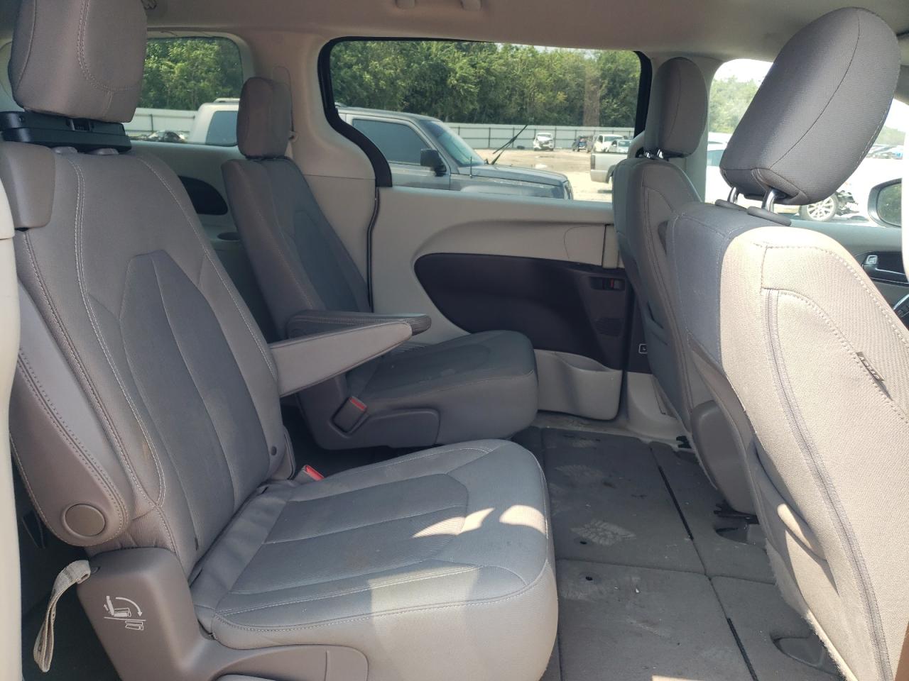 2017 Chrysler Pacifica Touring VIN: 2C4RC1DG9HR695396 Lot: 67628755