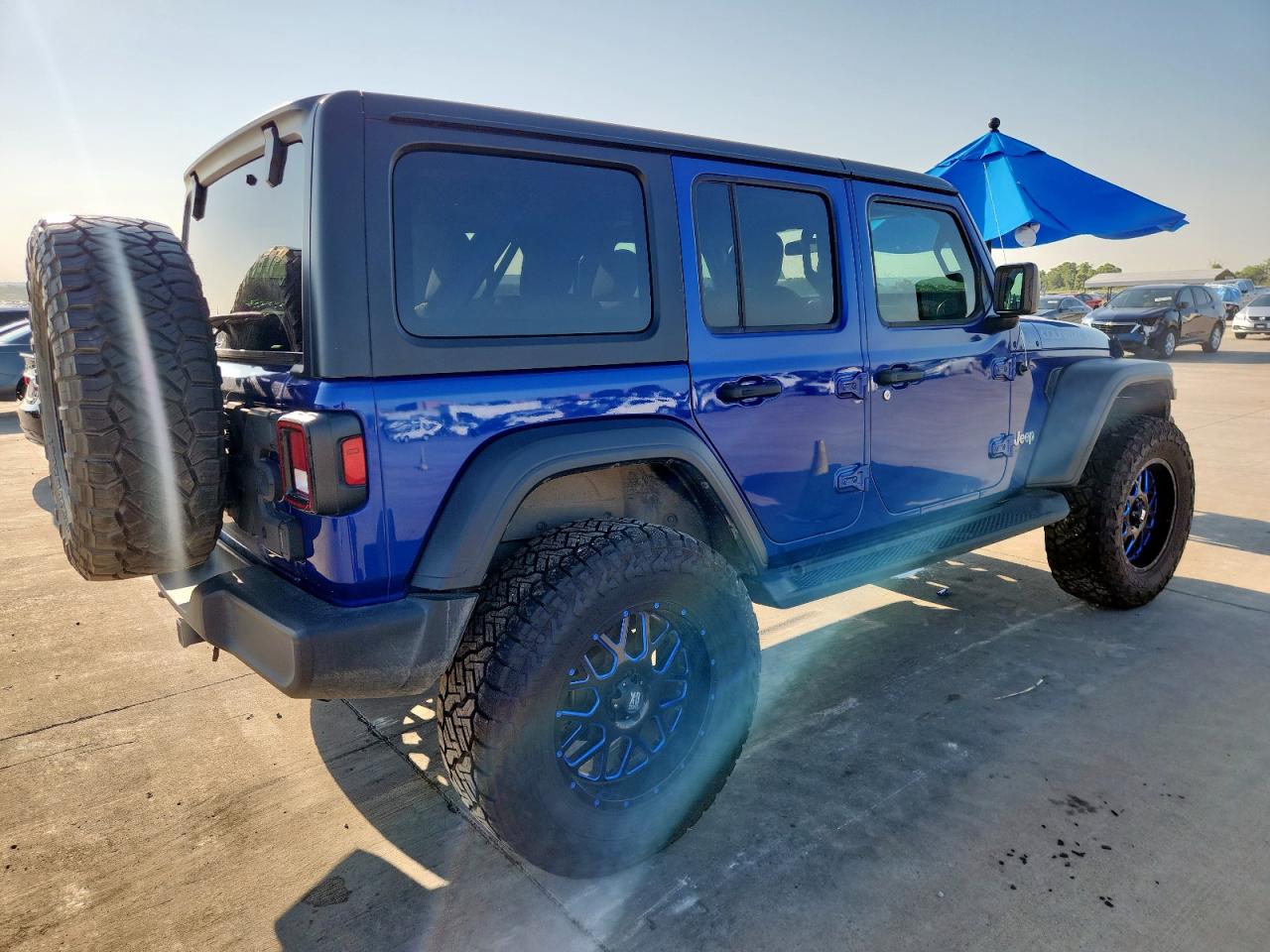 2020 Jeep Wrangler Unlimited Sport blue null gas 1C4HJXDN0LW191998 photo #4