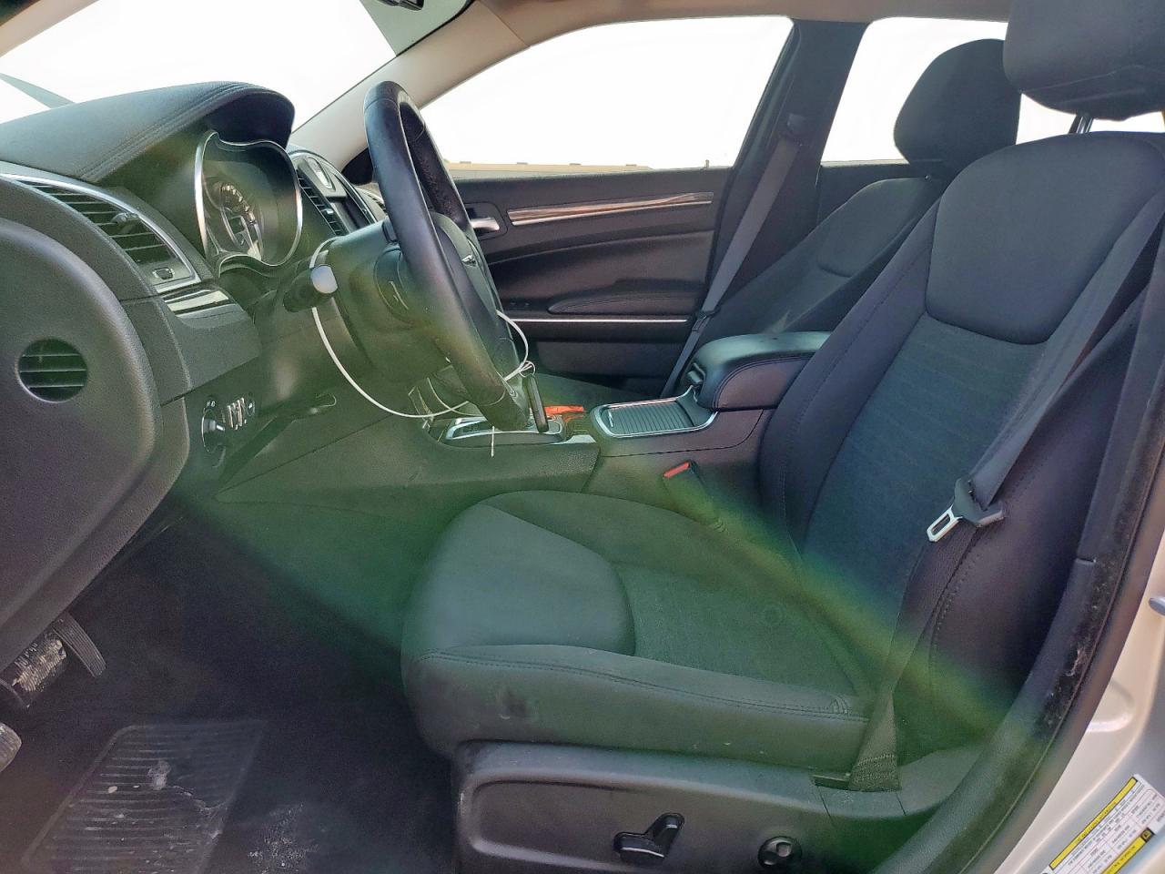 2019 Chrysler 300 Touring VIN: 2C3CCAAG8KH682943 Lot: 70071455