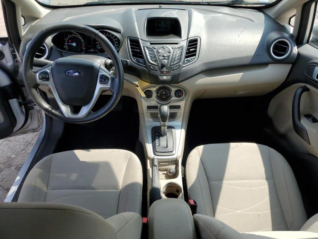  FORD FIESTA 2016 Серебристый