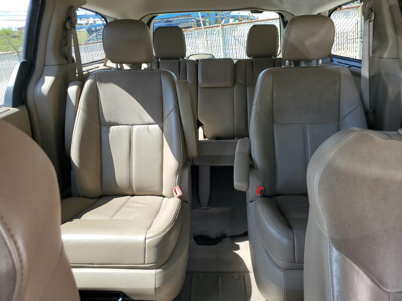2012 Chrysler Town & Country Limited VIN: 2C4RC1GG4CR209100 Lot: 69882515