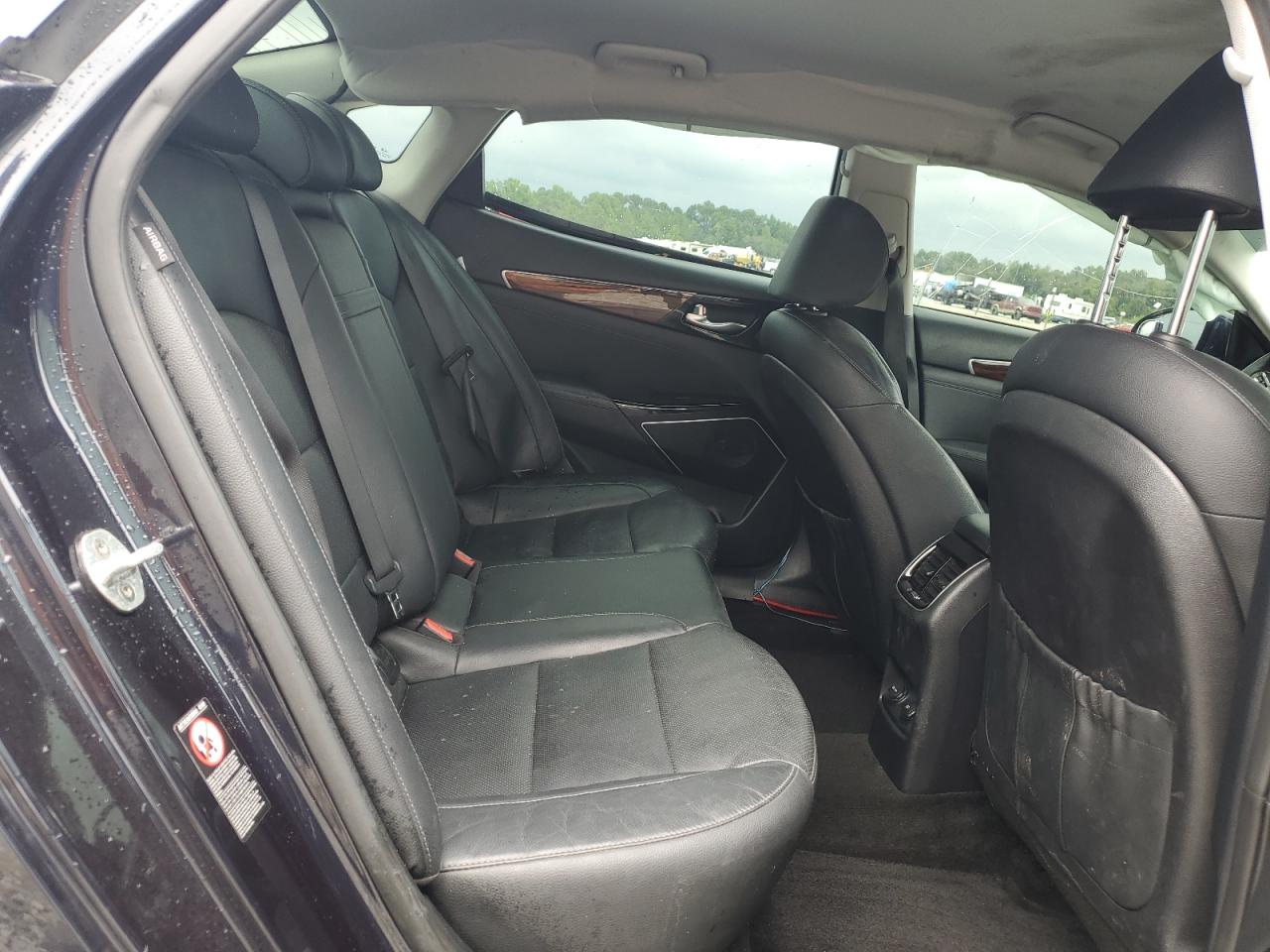 2017 Kia Cadenza Premium VIN: KNALB4J10H5086492 Lot: 70883485