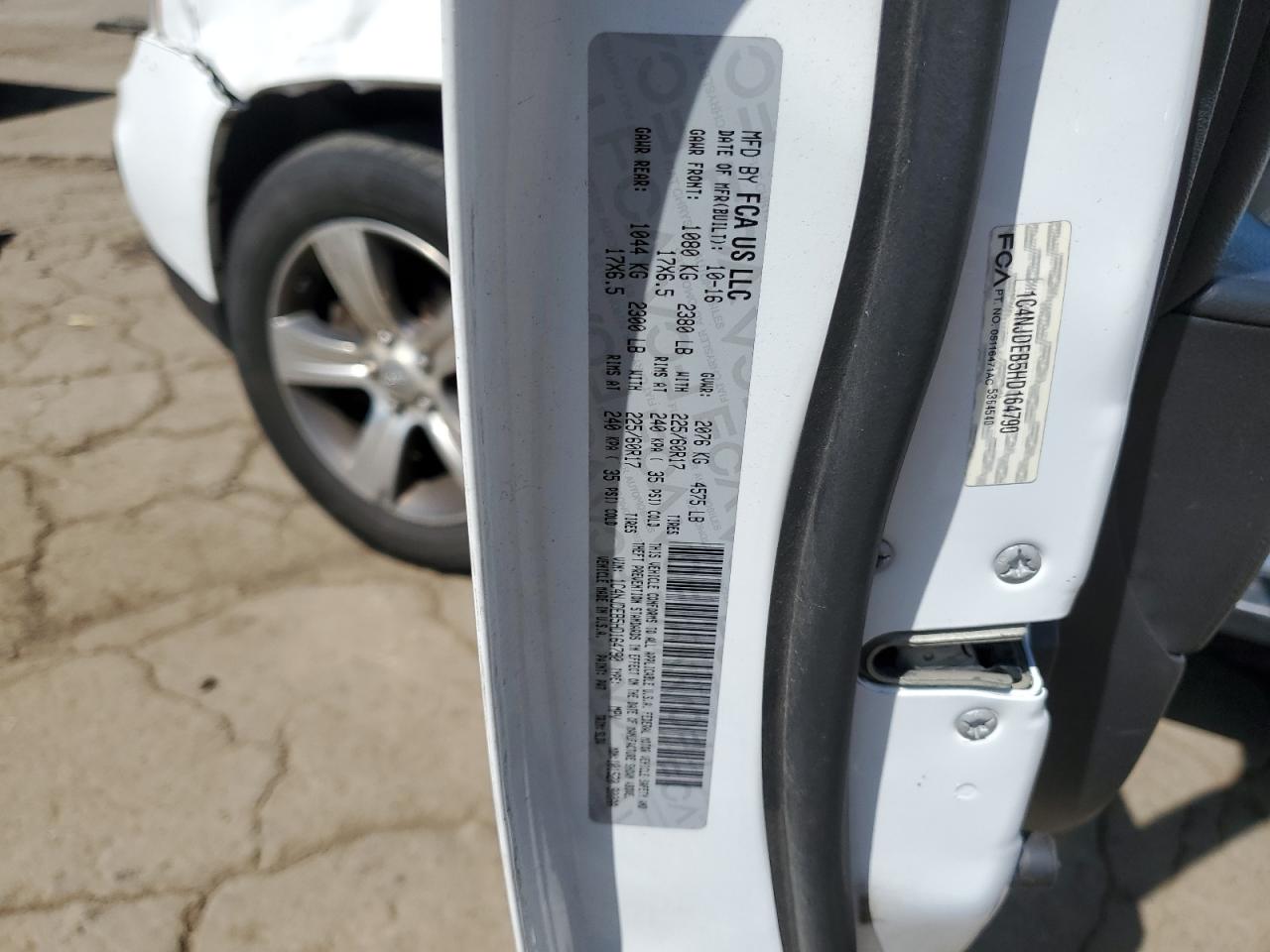 2017 Jeep Compass Latitude VIN: 1C4NJDEB5HD164790 Lot: 69017795