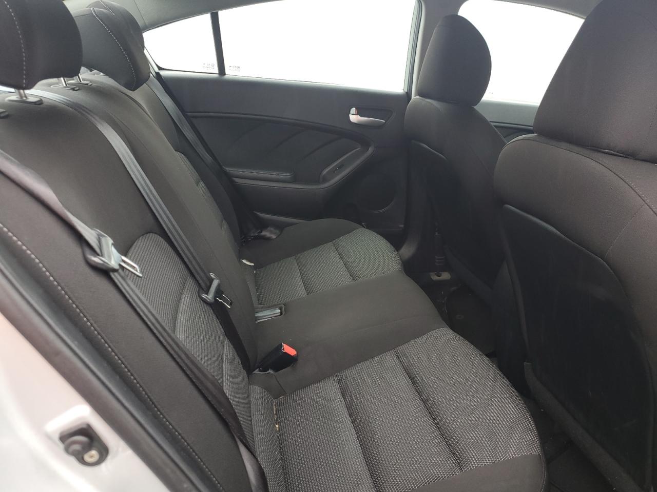 2017 Kia Forte Lx VIN: 3KPFK4A7XHE104277 Lot: 68576665