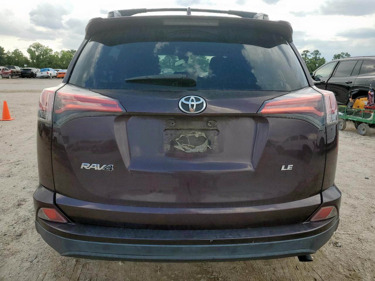 2017 Toyota Rav4 Le VIN: 2T3ZFREV4HW376190 Lot: 69692625