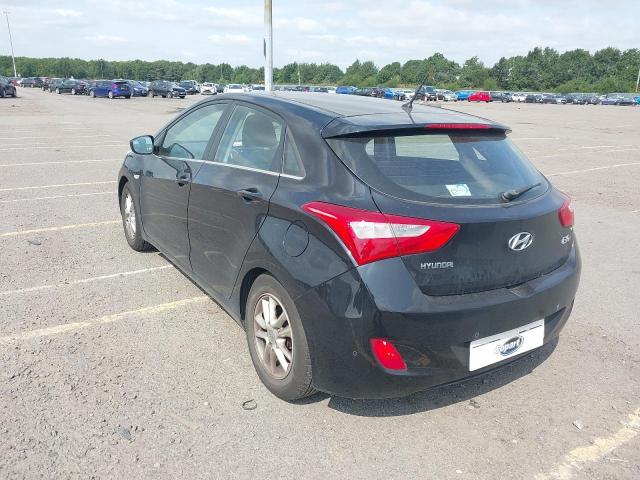 2016 HYUNDAI I30 SE