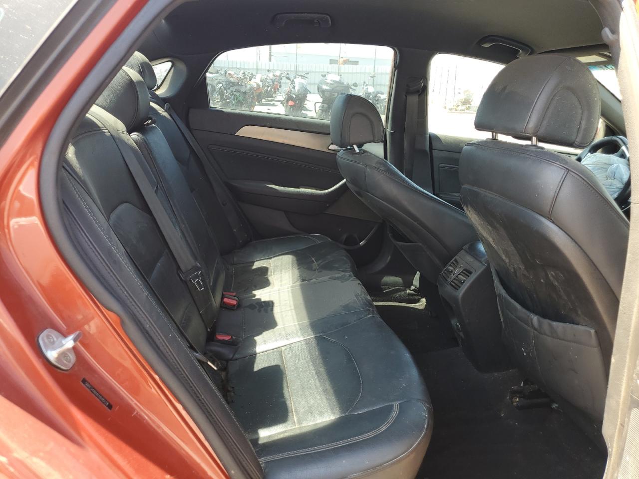 2015 Hyundai Sonata Sport VIN: 5NPE34AB4FH040128 Lot: 70184215