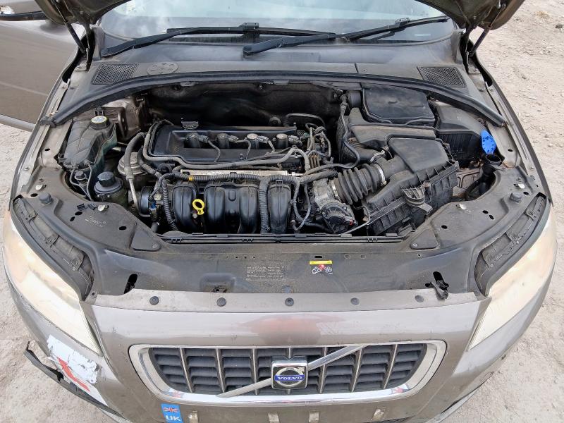 2008 VOLVO V70 SE