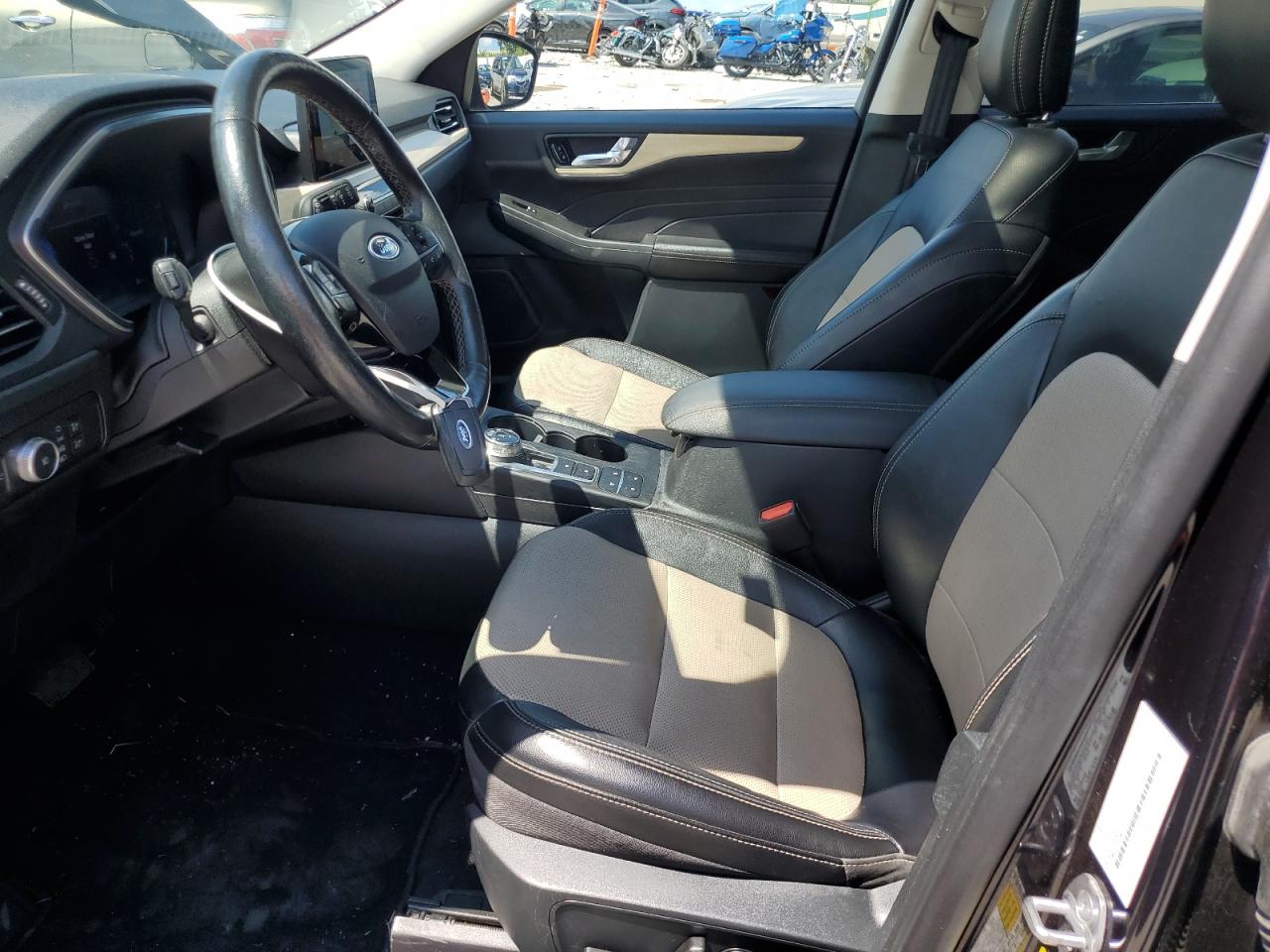 2021 Ford Escape Titanium VIN: 1FMCU9J91MUA70166 Lot: 69936185