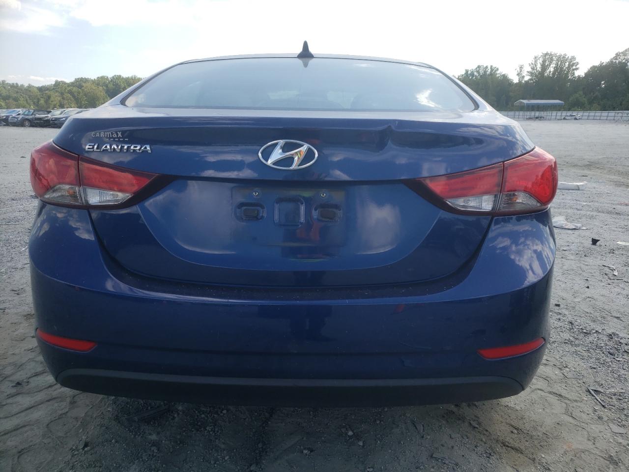 2015 Hyundai Elantra Se VIN: 5NPDH4AE5FH646884 Lot: 70193815