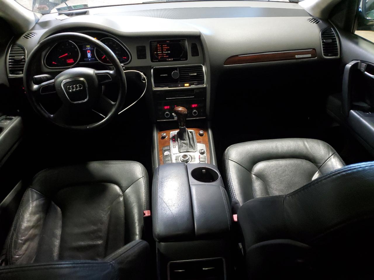 2010 Audi Q7 Prestige VIN: WA1DVBFE5AD005586 Lot: 69930485