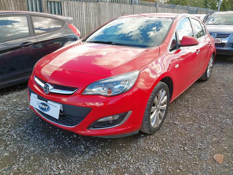 VAUXHALL ASTRA ELIT 2013