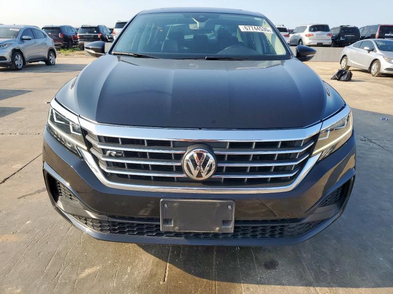  VOLKSWAGEN PASSAT 2020 Черный
