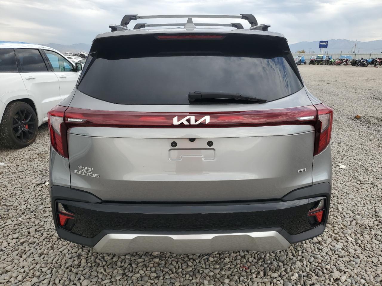 2024 Kia Seltos Sx VIN: KNDETCA75R7573166 Lot: 69739175