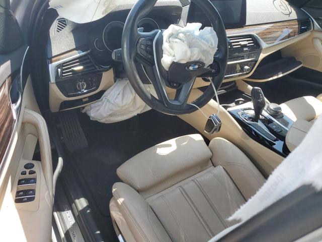  BMW 5 SERIES 2019 Серебристый