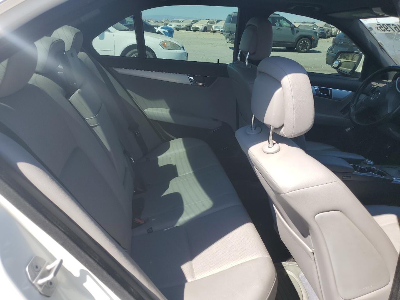 2008 Mercedes-Benz C 300 VIN: WDDGF54XX8R018083 Lot: 70316795