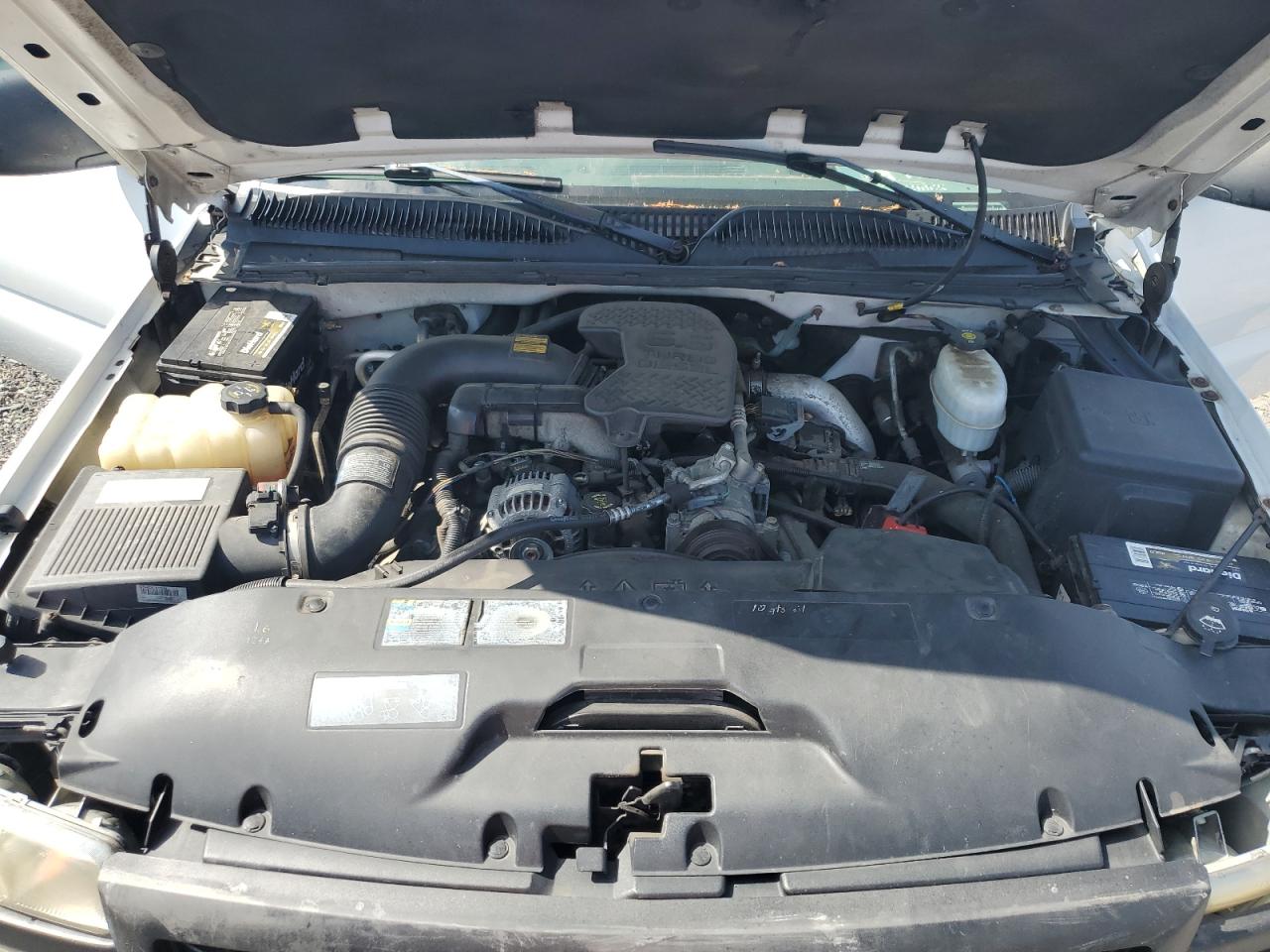 2005 GMC Sierra C2500 Heavy Duty VIN: 1GTHC24295E240157 Lot: 68437935