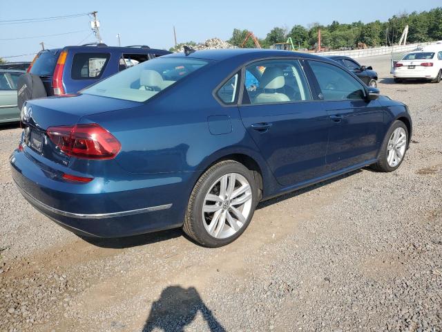  VOLKSWAGEN PASSAT 2019 Синий