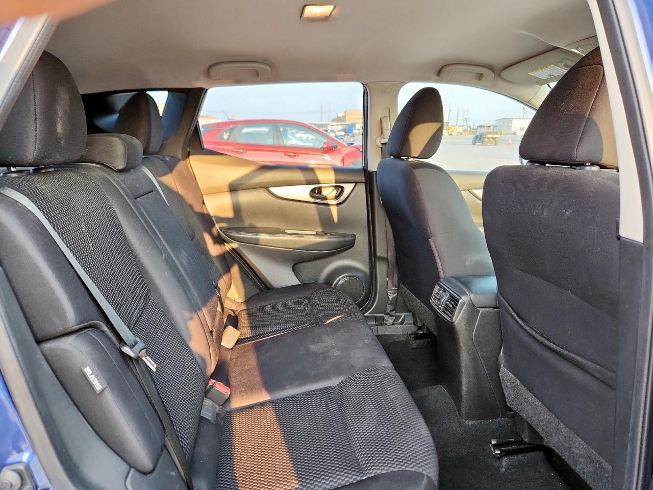 2022 Nissan Rogue Sport S VIN: JN1BJ1AV7NW347905 Lot: 70533865