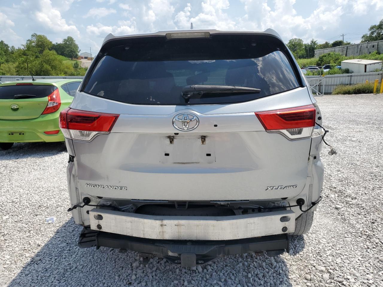 2019 Toyota Highlander Se VIN: 5TDJZRFH7KS592914 Lot: 68459735