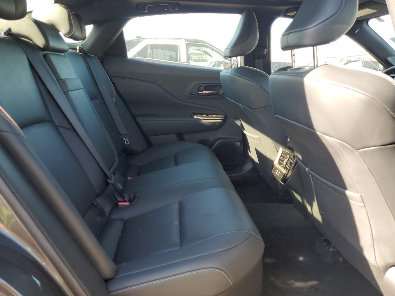 2024 Toyota Crown Platinum VIN: JTDAFAAF4R3010005 Lot: 70128015