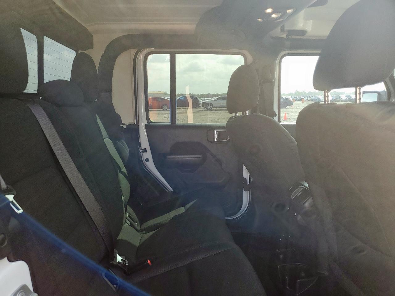 2020 Jeep Gladiator Sport VIN: 1C6JJTAG4LL172671 Lot: 71055325