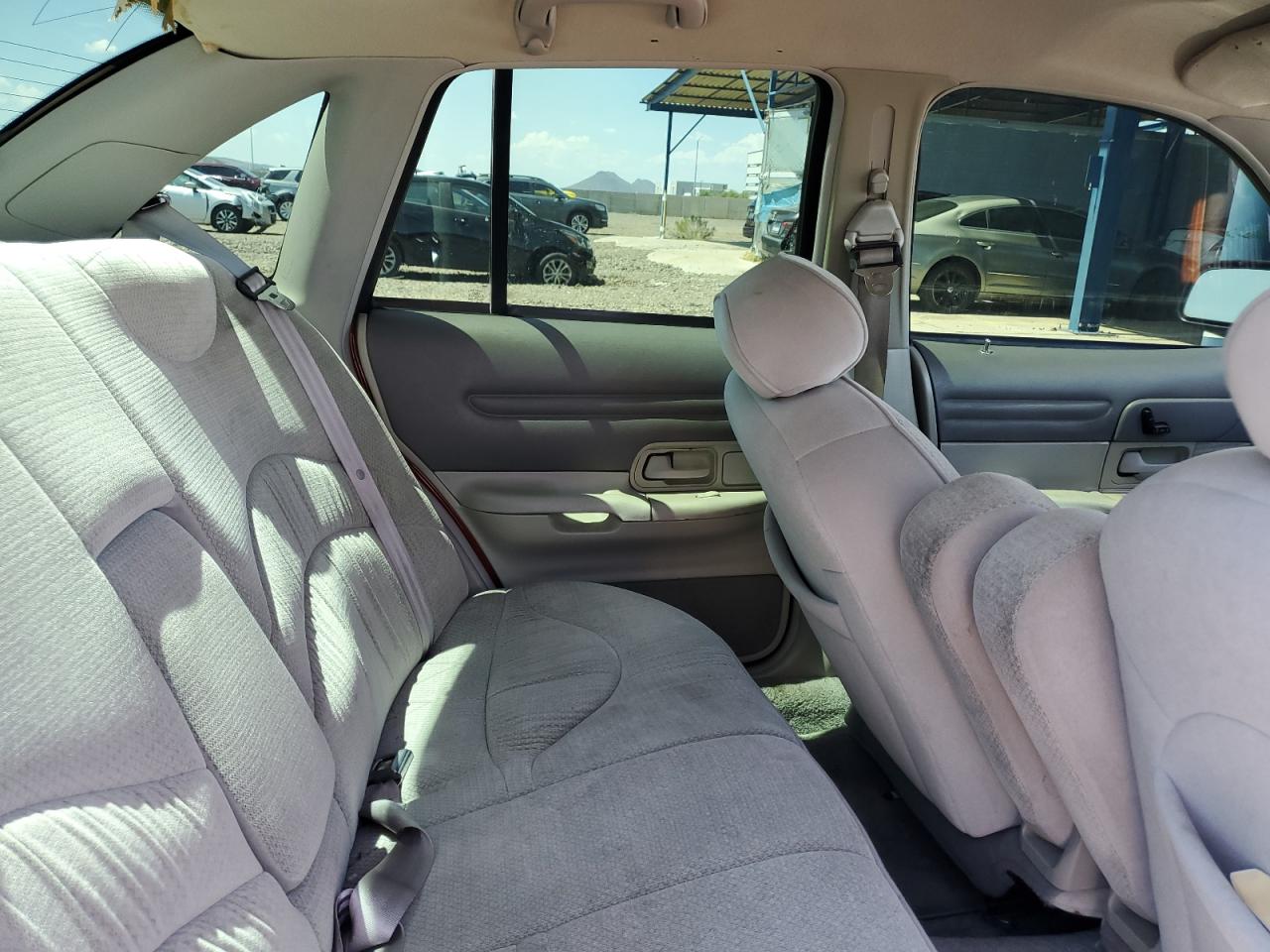 1997 Ford Crown Victoria Lx VIN: 2FALP74W3VX185708 Lot: 70333845