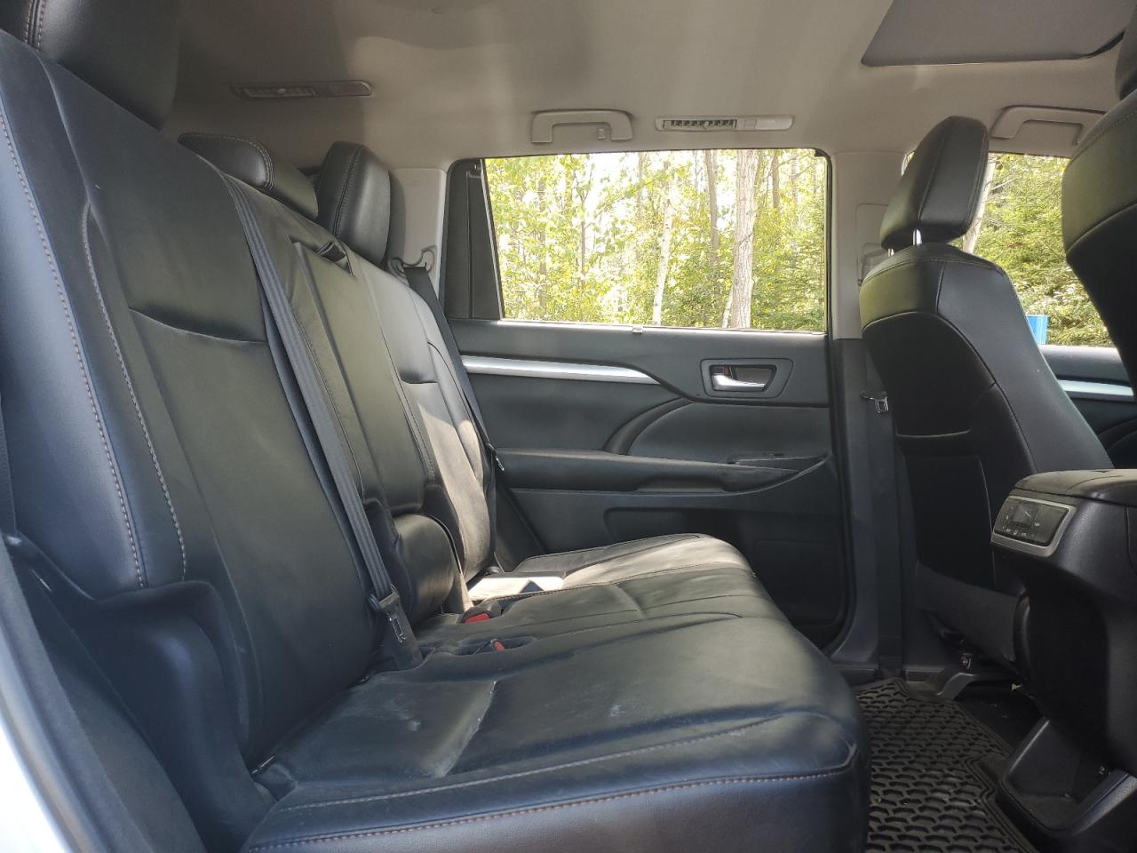 2018 Toyota Highlander Se VIN: 5TDJZRFH5JS544293 Lot: 68011645