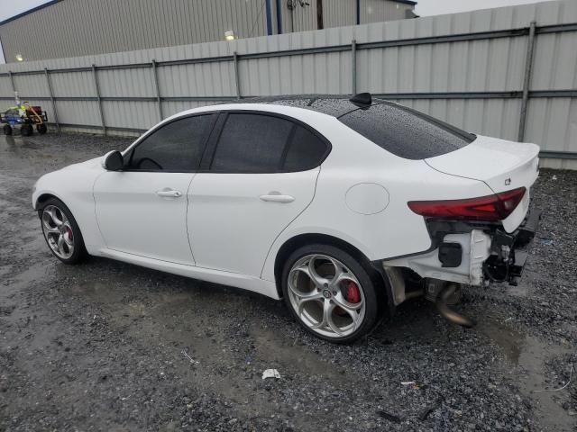  ALFA ROMEO GIULIA 2019 Белы