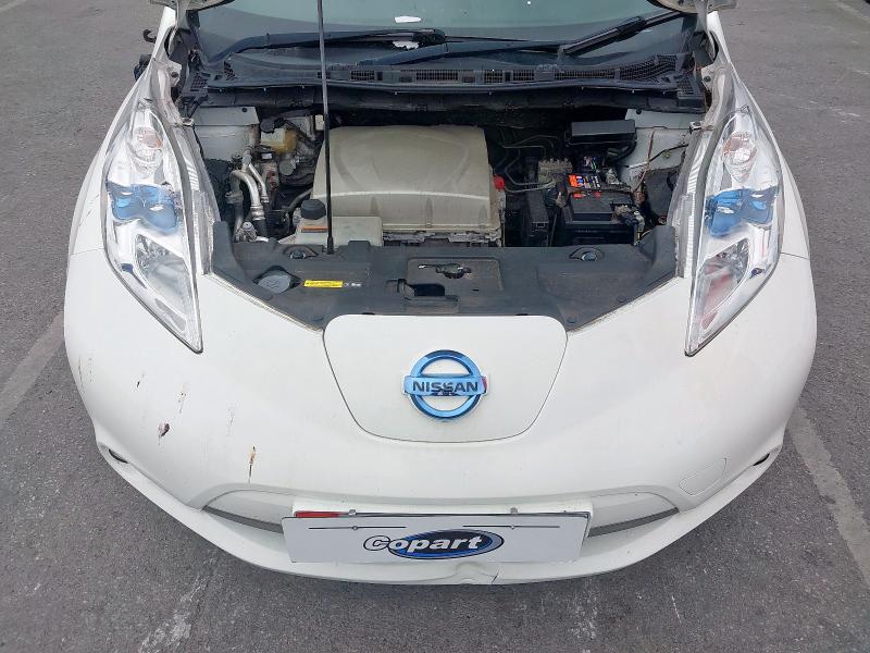 2017 NISSAN LEAF TEKNA