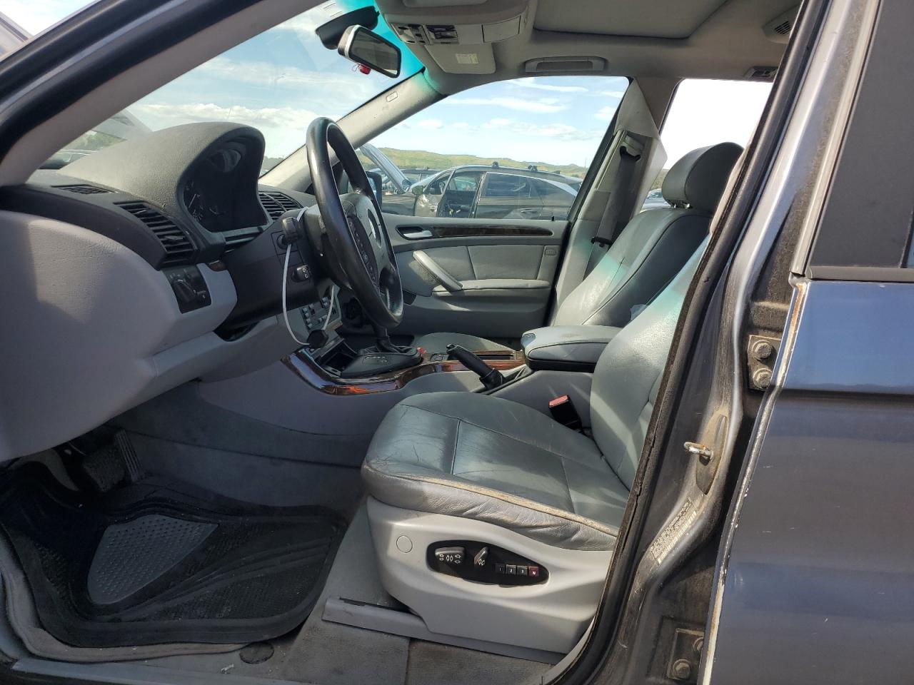 2011 BMW X5 3.0I VIN: 5UXFA53542LP51677 Lot: 69507545