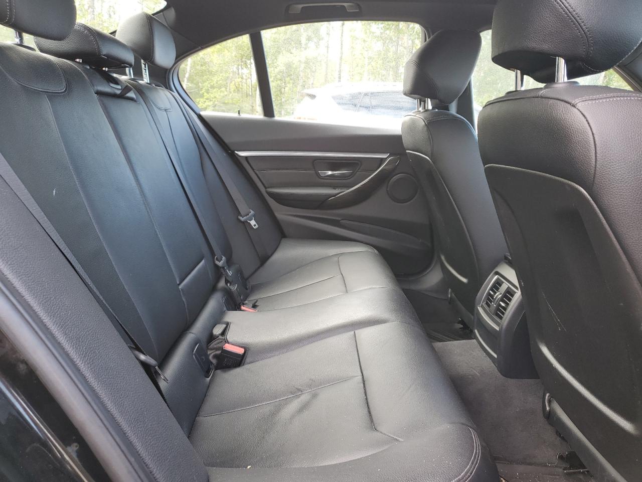 2017 BMW 330 Xi VIN: WBA8D9C37HA011095 Lot: 70689235