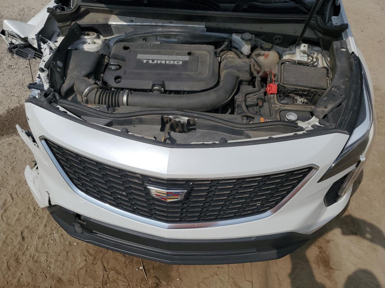 2019 Cadillac Xt4 Luxury VIN: 1GYAZAR40KF190415 Lot: 69035365