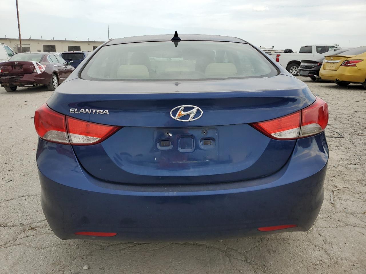 2013 Hyundai Elantra Gls VIN: KMHDH4AE5DU670553 Lot: 68512665