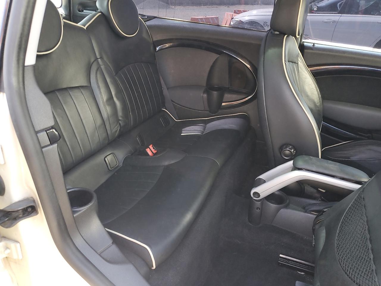 2009 Mini Cooper S Clubman VIN: WMWMM33559TP92766 Lot: 69257995