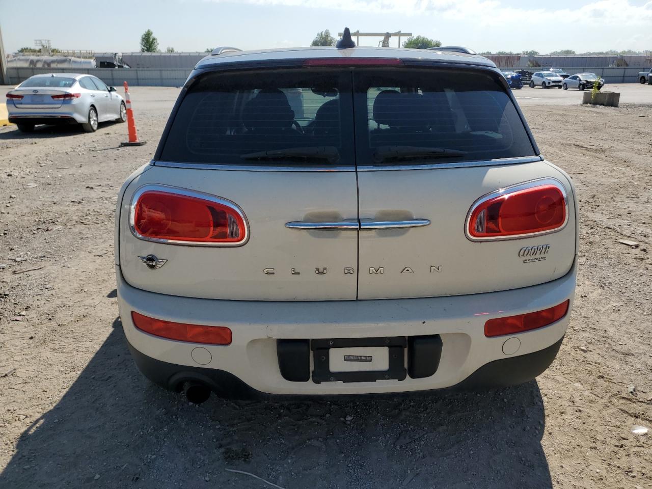 2017 Mini Cooper Clubman All4 VIN: WMWLU1C58H2F28223 Lot: 69776665