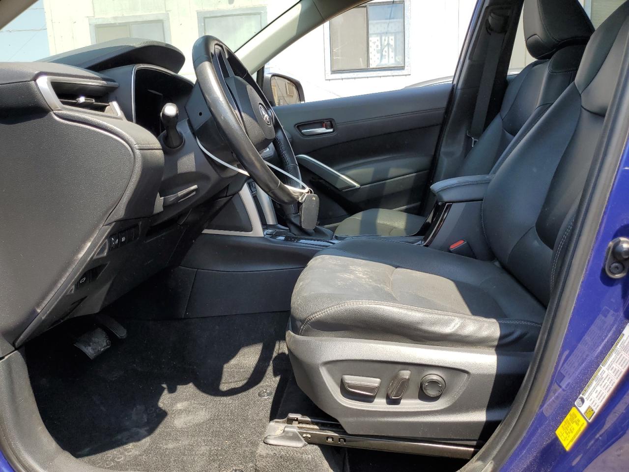 2022 Toyota Corolla Cross Xle VIN: 7MUDAABG7NV029195 Lot: 67328055