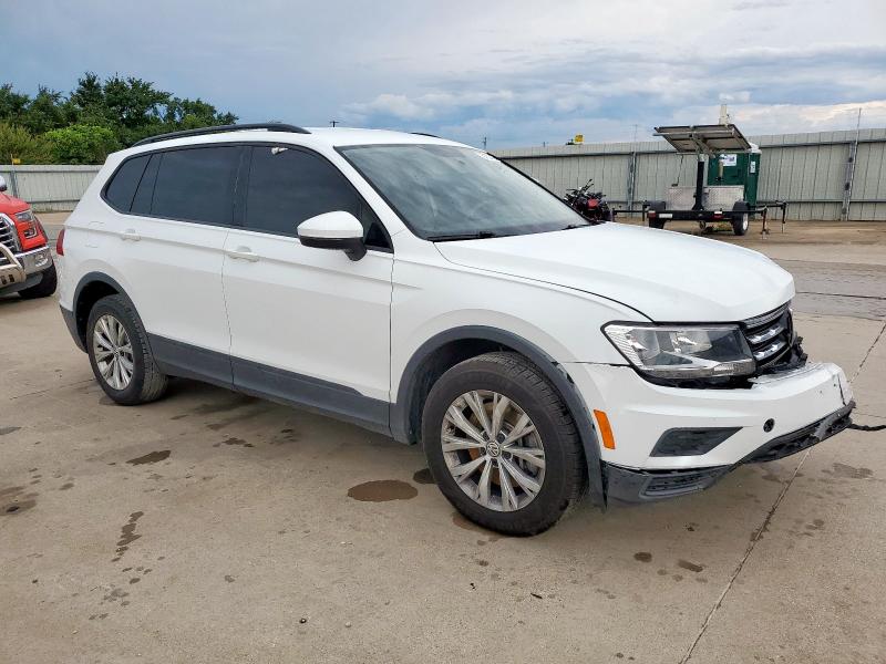  VOLKSWAGEN TIGUAN 2018 Белы
