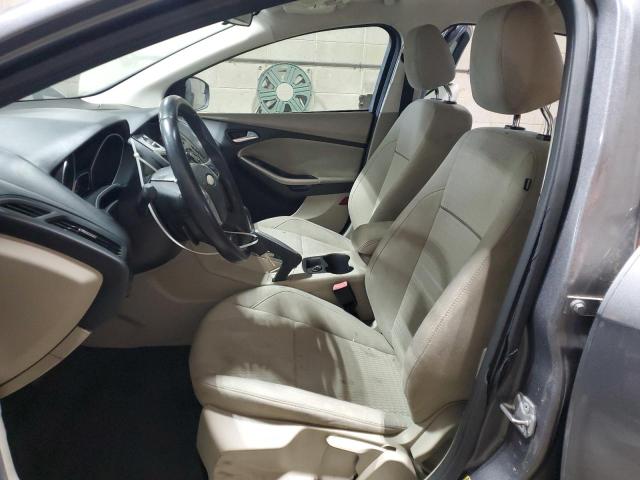Sedans FORD FOCUS 2012 Gray