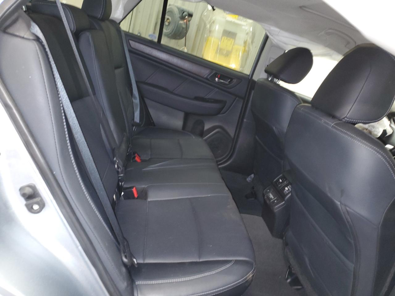 2018 Subaru Outback 3.6R Limited VIN: 4S4BSENCXJ3383587 Lot: 68046135